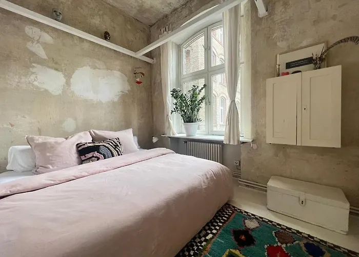 Artisanal Warehouse Conversion Daire *